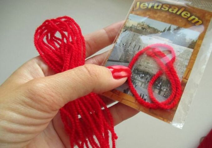 red thread from Israel as an amulet of luck
