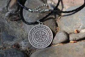 Imperial talisman that attracts good luck and fortune